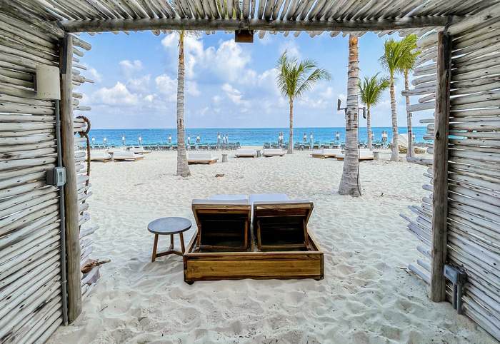 Virgin Voyages Beach Club At Bimini 2 ©Virgin Voyages.jpg